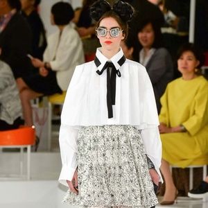 SOLD♛CHANEL 2016 Resort white shirt with pleats